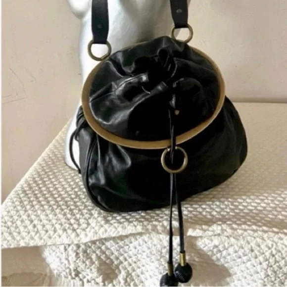 TANNER KROLL LEATHER LUXE BLACK SHOULDER/ BUCKET BAG- stunning! NWOT.